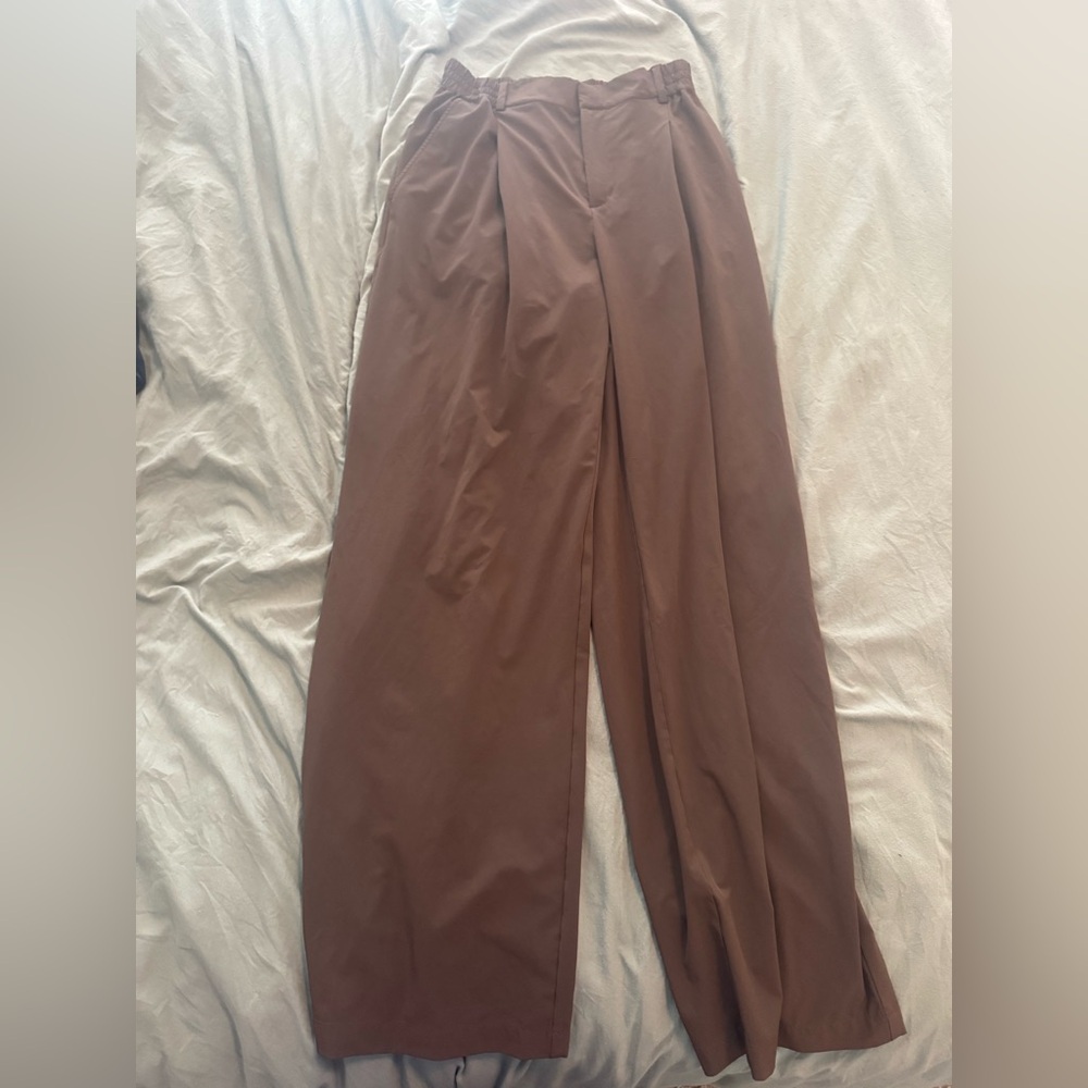 Alo High-Waist Pursuit Trousers